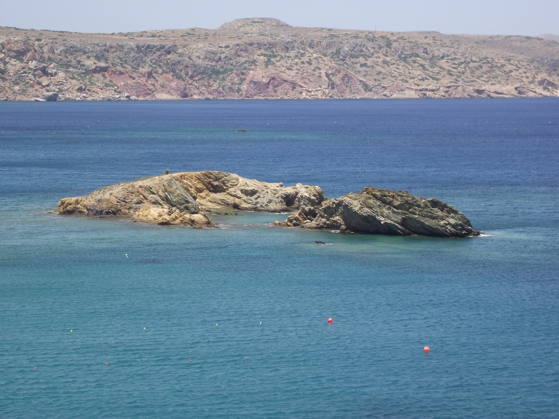 Kleine Insel vor der Küste